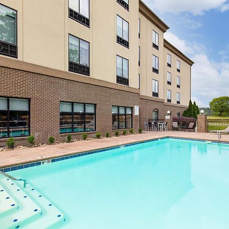 Holiday Inn Express & Suites - Cleveland Northwest By Ihg Zewnętrze zdjęcie