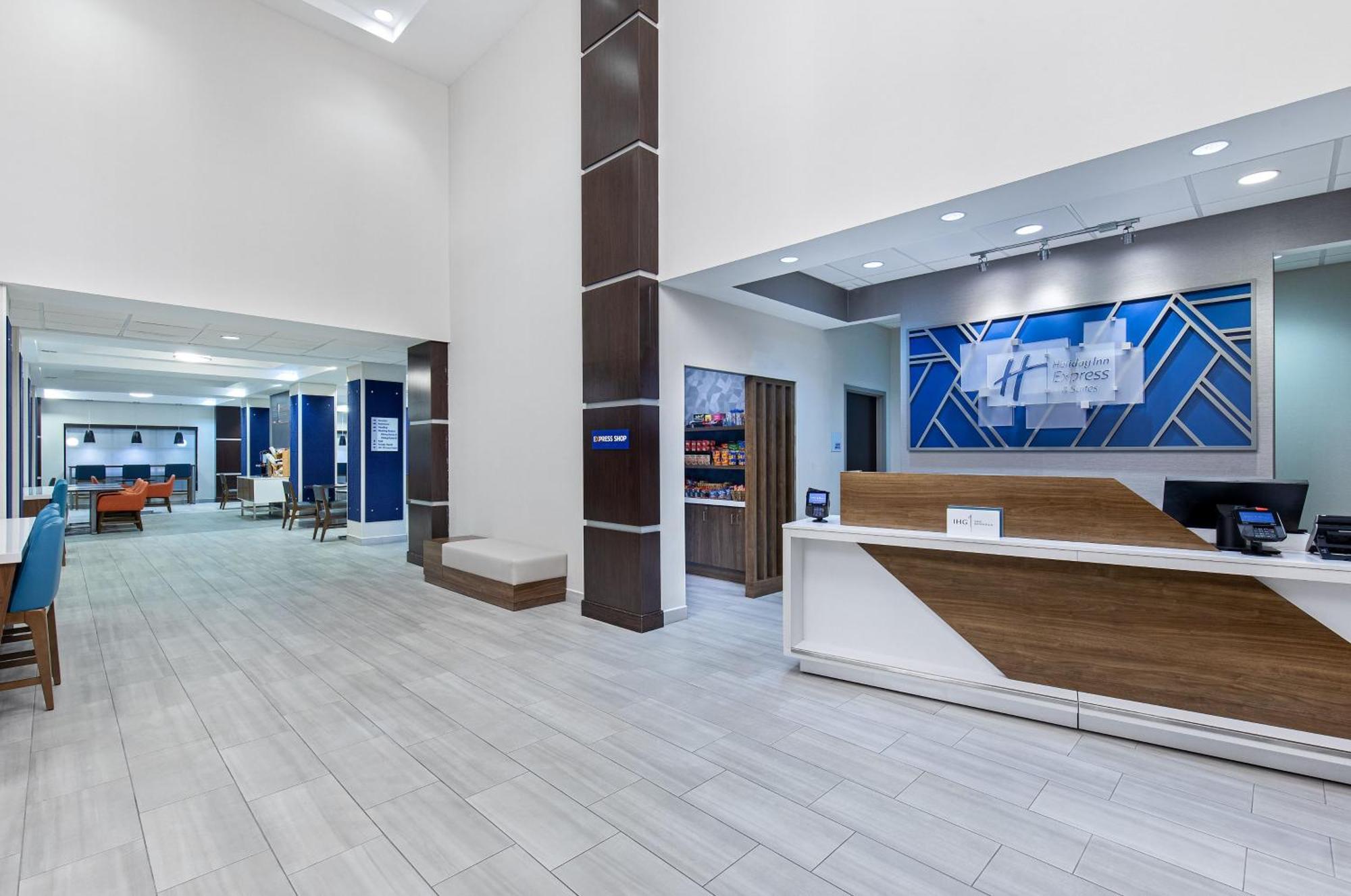 Holiday Inn Express & Suites - Cleveland Northwest By Ihg Zewnętrze zdjęcie