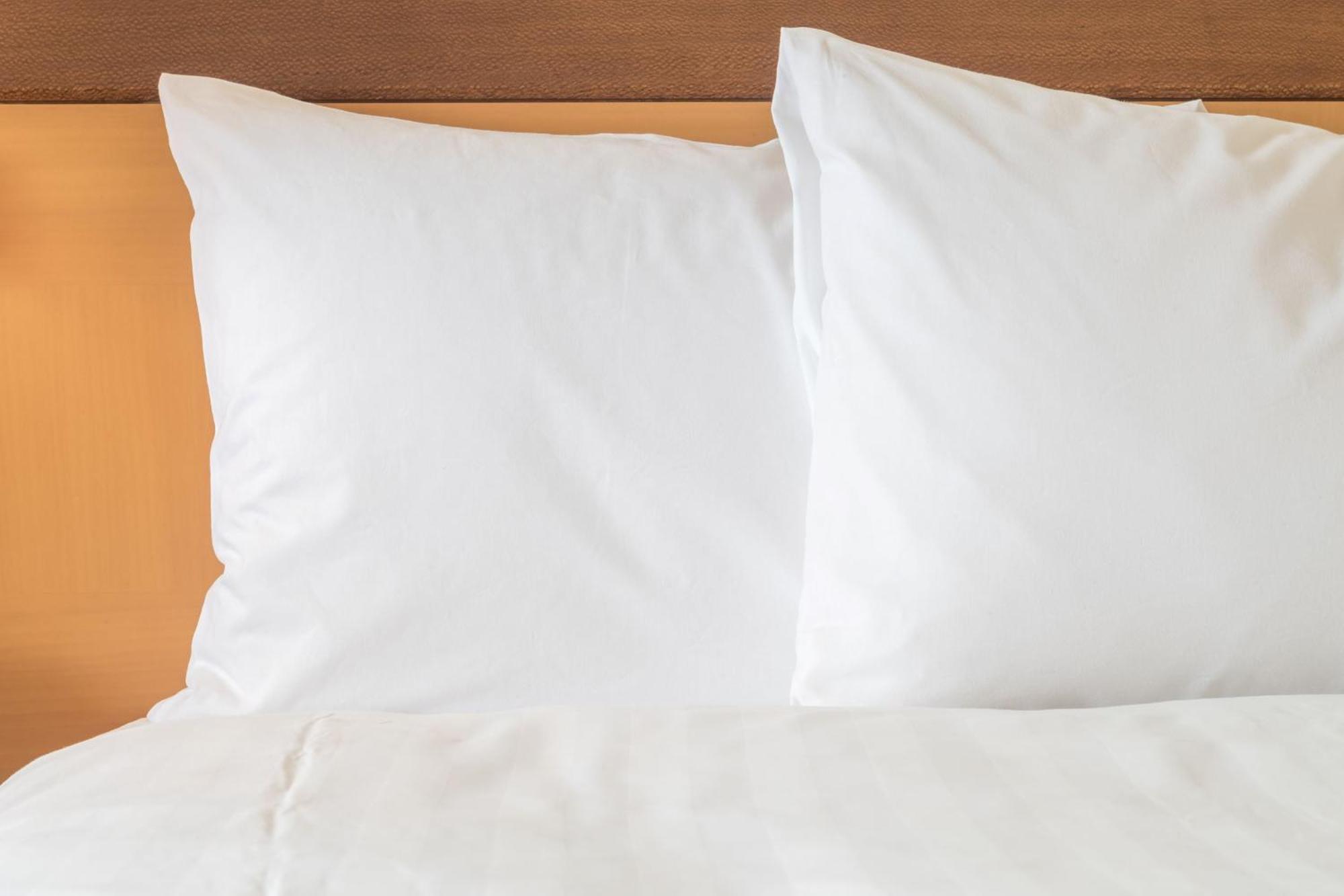 Holiday Inn Express & Suites - Cleveland Northwest By Ihg Zewnętrze zdjęcie