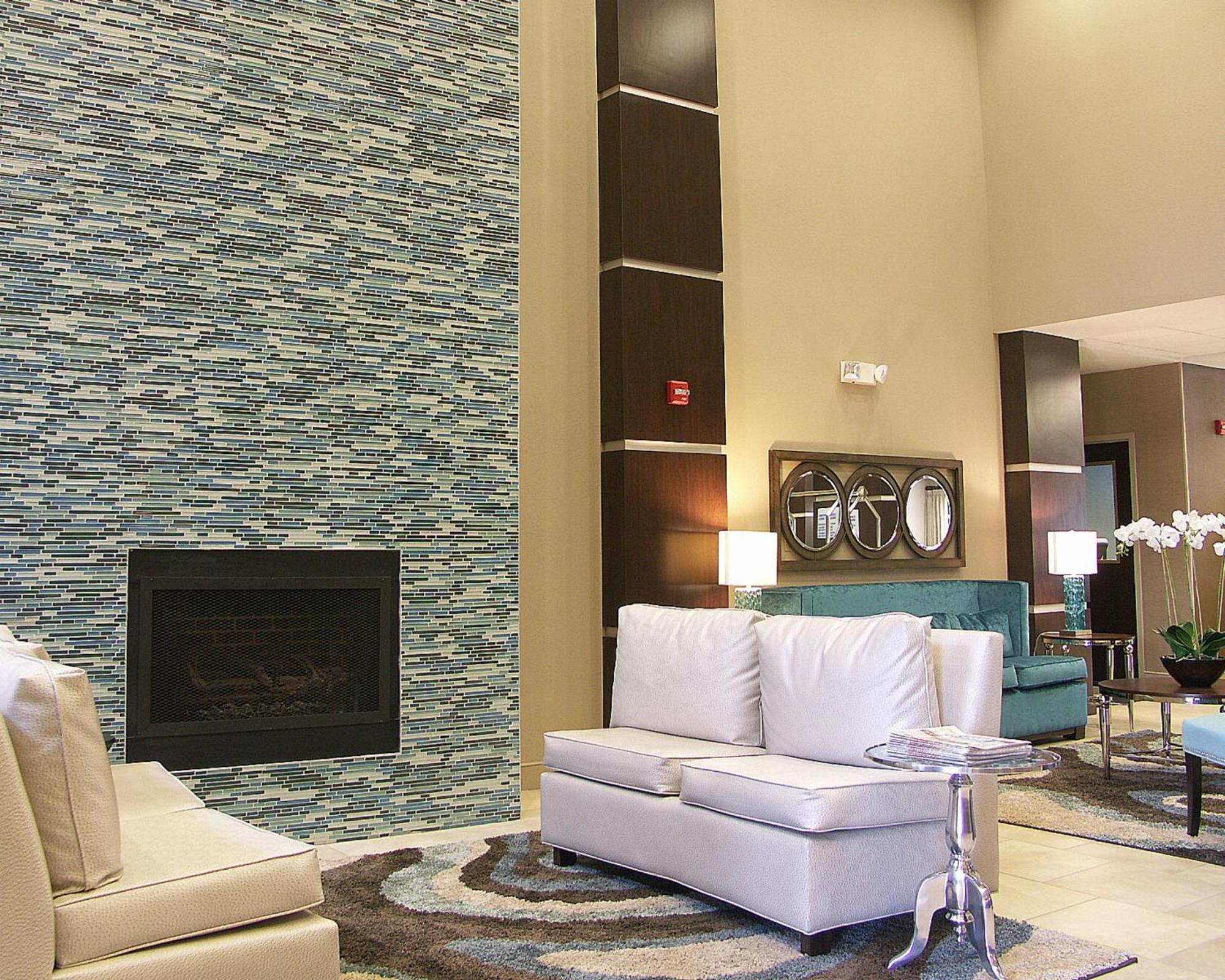 Holiday Inn Express & Suites - Cleveland Northwest By Ihg Zewnętrze zdjęcie