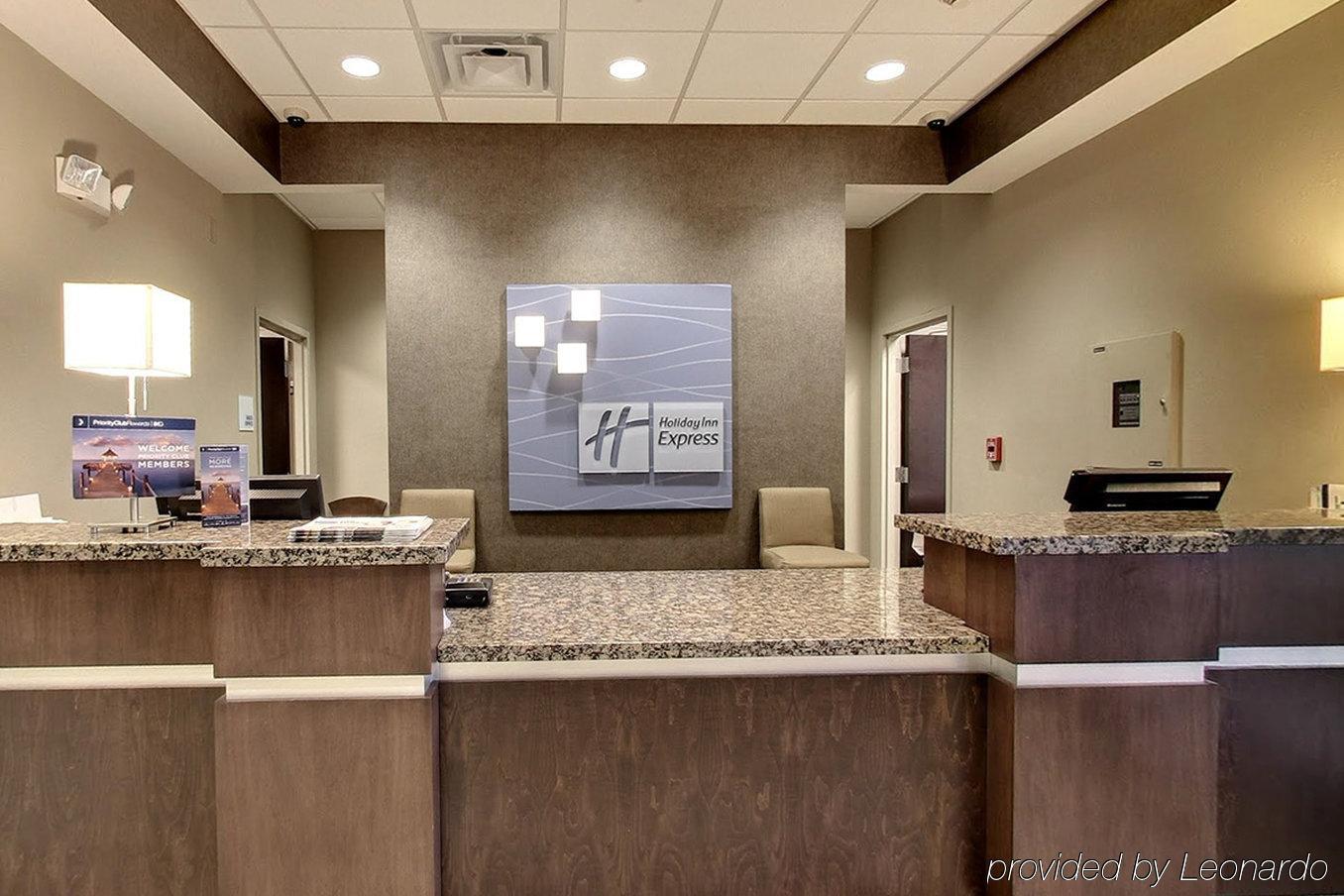 Holiday Inn Express & Suites - Cleveland Northwest By Ihg Zewnętrze zdjęcie